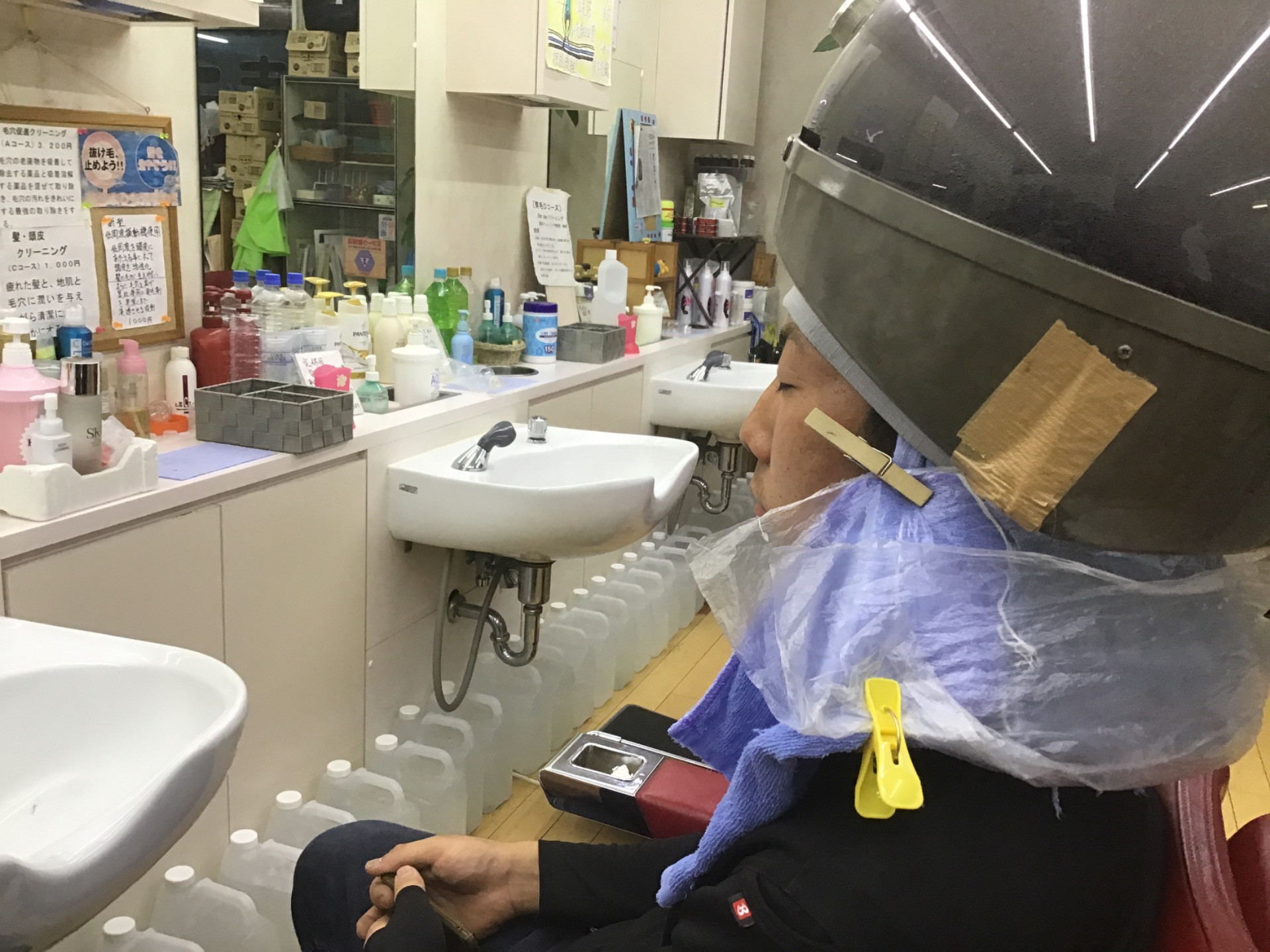 岡山市のヘアサロン育毛が人気な理容室・さんぱつひろばです！