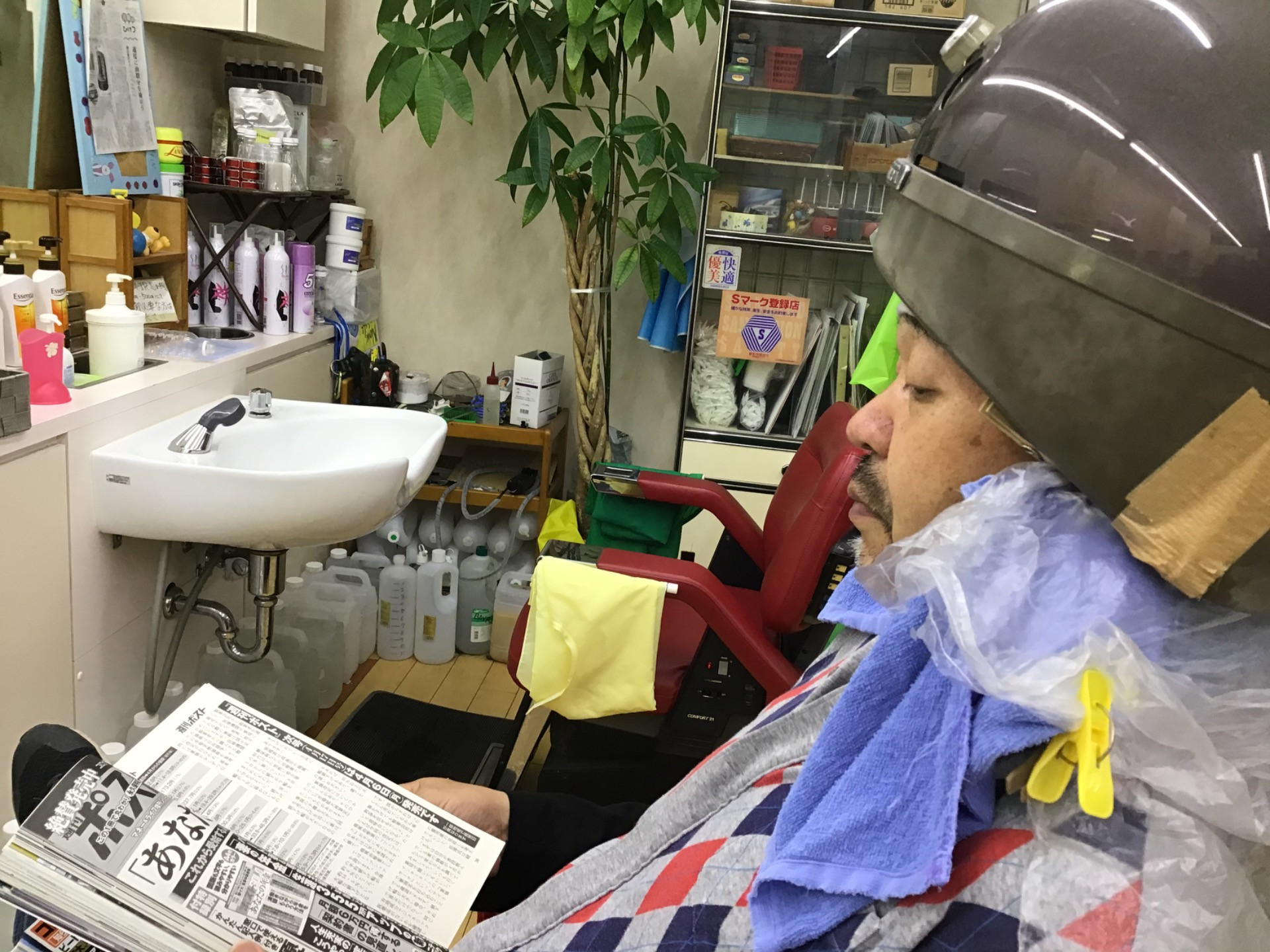 岡山市のヘアサロン育毛が人気な床屋・さんぱつひろばです！