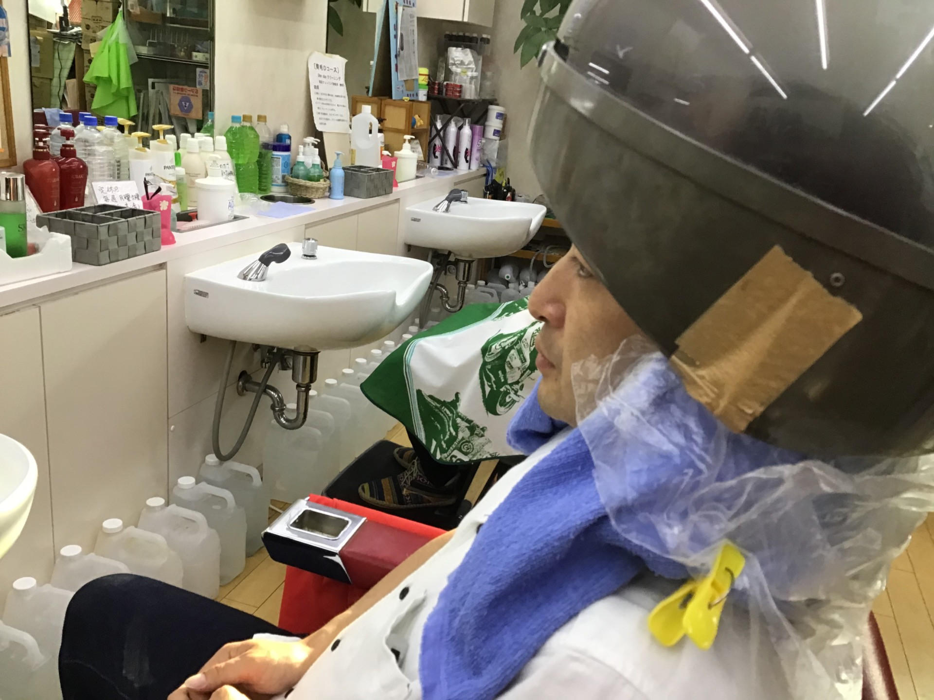 岡山市のヘアサロン育毛が人気な理容室・さんぱつひろばです！