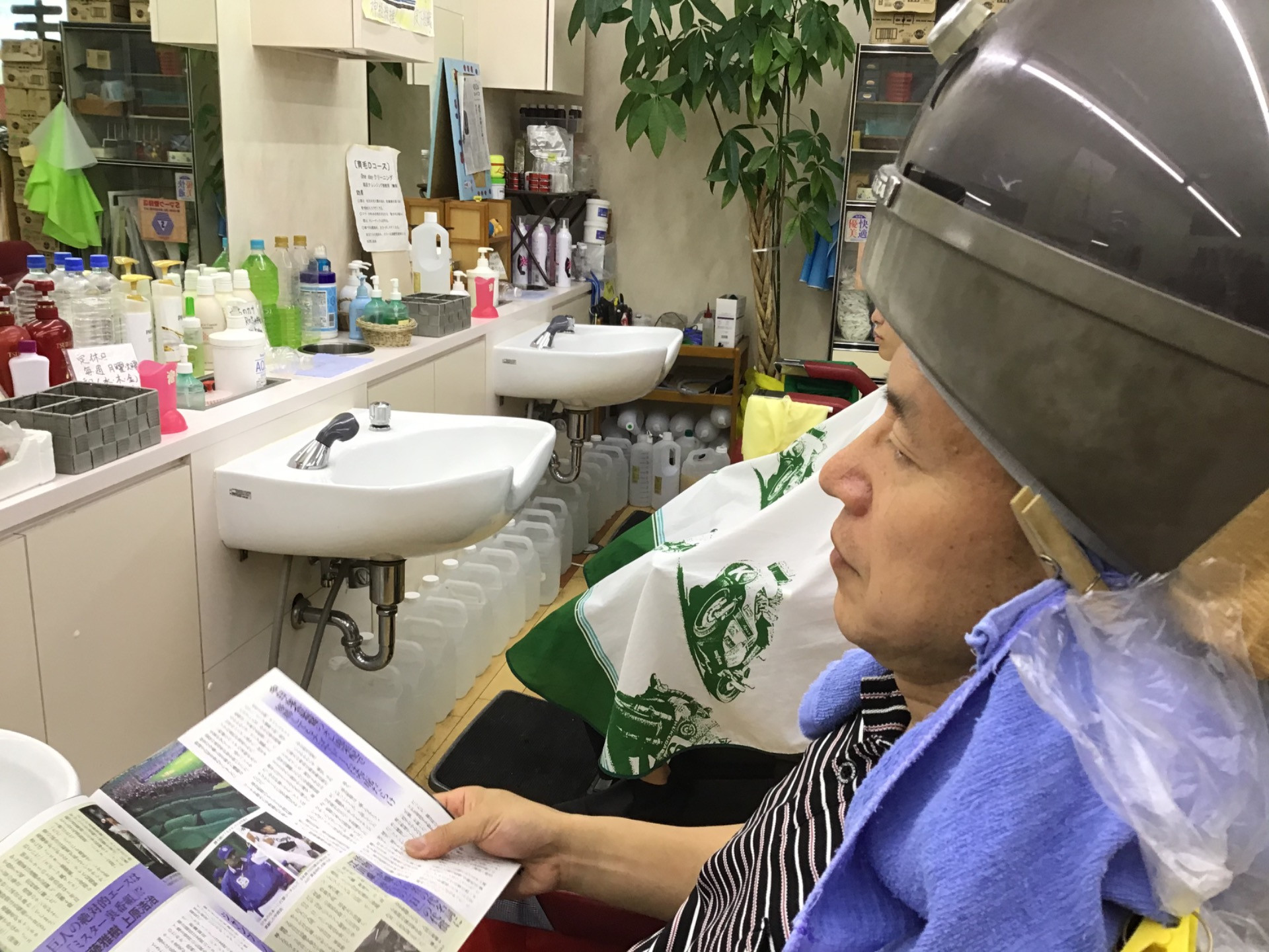 岡山市のヘアサロン  シャンプー・育毛剤に詳しい床屋・さんぱつひろばです！